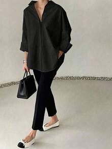 Kemeja Katun Murni Hitam Tenun Regular Fit Wanita, Lengan Panjang, Detail Kancing, Fesyen Serbaguna - Hitam - View 9
