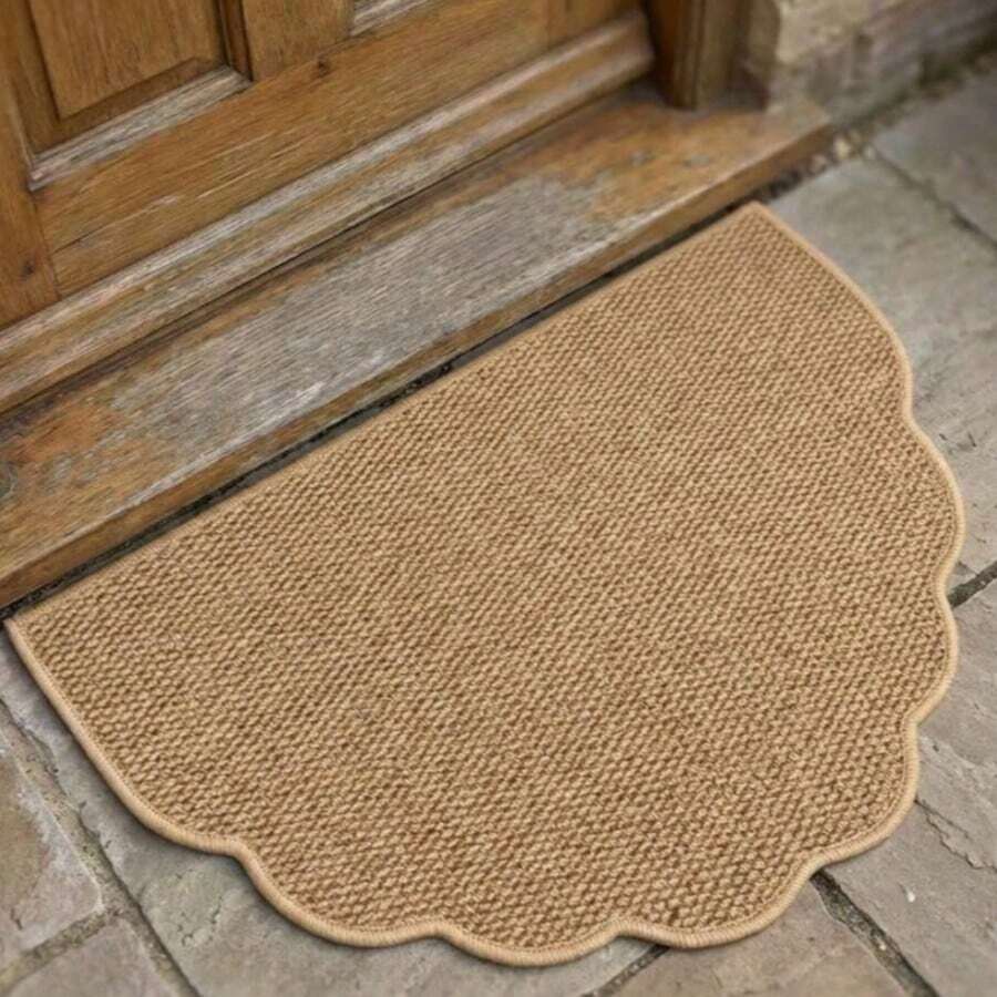 1pc Semi-Circular Wavy Edge Durable Floor Mat, Warm Brown, No Pattern Design, Bathroom Mat, Low-Key Elegant, Enhance Entryway Atmosphere, Door Mat, Small Rug, Welcome Mat, Carpet, Mat, Outdoor Door Mat, Kitchen Rug, Home Decor, Front Door Mat, Small Area Rug, Outdoor Mat, Home Decor, Area Rug, Garden Rug, Washable Rug