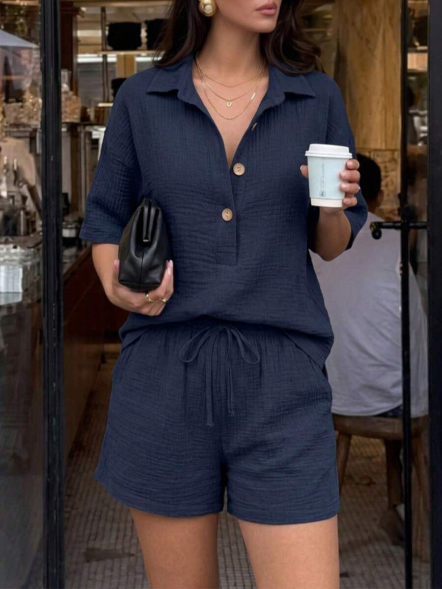 女款秋季優雅休閒領口半開鈕扣短袖上衣與抽繩短褲2件套亞麻混紡套裝,寬鬆版型度假週末街頭穿搭 - 藏蓝色 - 查看 1