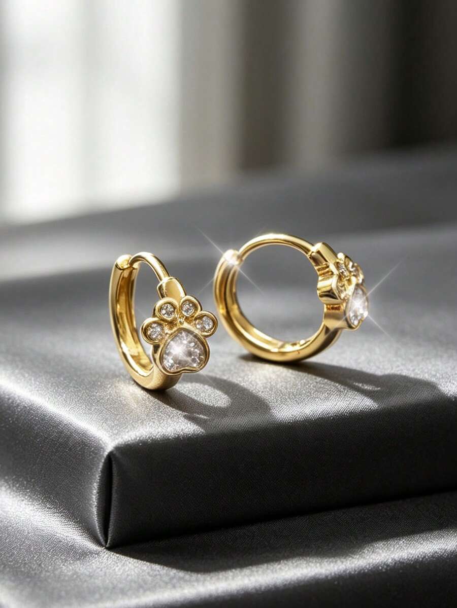 1 Pair Exquisite Fashion Copper Zirconia Geometric Round Cat Paw Hoop Earrings, Cute Fashion Women's Earrings, Dating Gift - Round - View 1