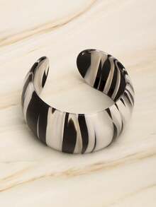 1pc Minimalist Acrylic Striped Geometric Wide Open Cuff Bracelet, Women's Fashion Accessory, Suitable For Daily And Party Occasions, All Seasons, Casual Wear - Bracelet - View 5