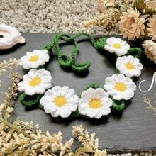 1pc Hand-Knitted Pet Necklace Cat Decoration Cute Daisy Flower Necklace Dog Accessories Suitable For Pet Photo Taking - Green - View 5