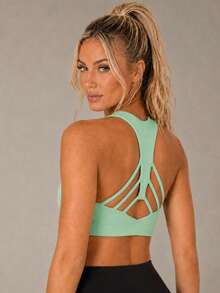 Sodalemon Sujetador deportivo para mujer con cuello cuadrado, tirantes anchos y espalda cruzada, bralette de fitness con múltiples tirantes, almohadillas desmontables y banda ancha - verde menta - Ver 9
