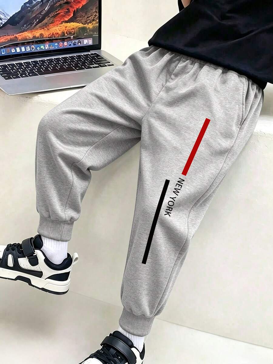 Street Style Boys Joggers, NEW YORK Letter & Contrast Vertical Stripe Print, Elastic Waist Cuffed Loose Fit Sweatpants, Spring/Autumn - Grey - View 1