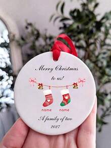 1pc Customized Name "Our First Christmas" Family Hanging Ornament, Personalized Ceramic Round Pendant, Stocking Pattern Design, Christmas Tree Decoration, Family Keepsake Christmas Gift - Multicolor - View 11