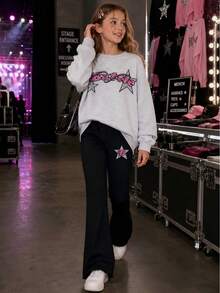 Girls' Sweet & Cool 2-Piece Set, Grey Floral Crew Neck Sweatshirt Paired With Black Flare Pants, Front Printed With "Battle" Y2K Pink Glitter Artistic Font And Silver Glitter Star Decoration, Pants Pocket Echoing Same Color Star Print Detail, Loose Straight Fit Suitable For Campus Daily Commute Or Weekend Casual Outings, Versatile And Casual, Perfect For Autumn/Winter Layering, Daily Wear And Campus Outfits - Apricot - View 1