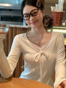 Women's Lace V-Neck Fitted Long Sleeve T-Shirt Inner Layer Top - White - View 4