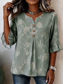 Plus Size Women's Bohemian Floral Print Front Button Notch Neck Short Sleeve Blouse With Ruffle Cuffs - Light Green - View 2
