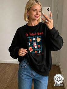 Vintage Retro Street Style Unisex Loose Fit Crew Neck Sweatshirt With Strawberry Waffle Toast Floral Print And French Text, Pure Cotton Breathable, - Black - View 3