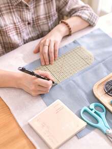 1 buah Alat Jahit Akrilik Multi-Ukuran, Digunakan untuk Menandai Posisi Jahitan dan Memasang Benang. Dilengkapi dengan Desain Melengkung, Lurus, dan Sudut Ganda Universal, Cocok untuk Menandai dan Menyetrika Kaki Celana, Kelim, Manset, dan Kerah. - Beraneka warna - View 3