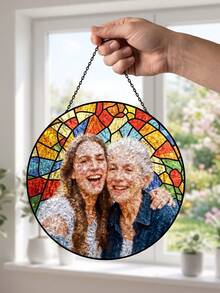 1pc Custom Photo Stained Glass Style Hanging Plaque, Personalized Family Portrait Round Window Hanging Ornament,Unique Keepsake Souvenir Gift For Mother's Day, Family Reunion, Birthday, Holiday Present - Multicolor - View 3