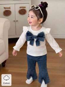 2pcs Set Baby Girl Sweet Korean Style, 3D Large Bow Decor Flutter Sleeve Long Sleeve Top With Ruffle Cuff Detail, Paired With Split Bow Decor Flare Long Pants With Elastic Waist, Lively And Playful Design, Suitable For Daily Wear, Outdoor Activities, Photo Shoots And Gatherings, Creating Cute Baby Outfit, Perfect For Spring And Autumn - White - View 2