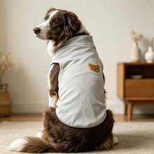 1 Buah Rompi Anjing Tanpa Lengan Kerah Tinggi, Pakaian Hewan Peliharaan Rajut Lembut dengan Aplikasi Tempelan Beruang Lucu, Pakaian Rumah Hangat Model Pullover untuk Anjing Ras Sedang hingga Besar - Light Grey - View 9