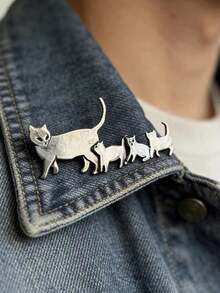 1pc Cute Cat Family Brooch, Women's Lapel Pin, Fashionable Women's Jewelry - Multicolor - View 5