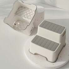 1 Pc / 2 Pcs Multi‑Functional Non‑Slip 2‑Step Stool, Stable Non‑Slip Foot Pads, High Load‑Bearing Capacity, Built‑In Portable Handle, Suitable For Fetching Items In Kitchen And Living Room, Easy To Clean And Space‑Saving,Wash Hands Foot Stool - Random Color - View 5