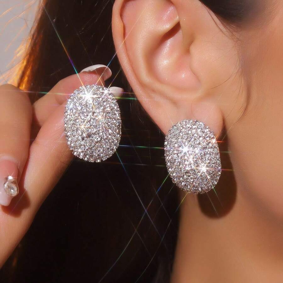 1 Pair Fashionable New Round Rhinestone Clip-On Earrings For Women, Casual Daily Wear - Gold - View 1