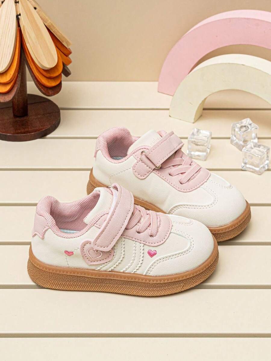 Back To School Heart Design Student Sneakers, Comfortable Fashionable Breathable Lightweight Sports Shoes - White - View 1
