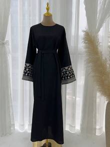 Gaun Abaya Muslimah Sederhana, Gaun Maxi Longgar Lengan Panjang dengan Bordir Bunga, Abaya Kasual untuk Pakaian Sehari-hari Wanita Muslim - MultiWarna - View 13