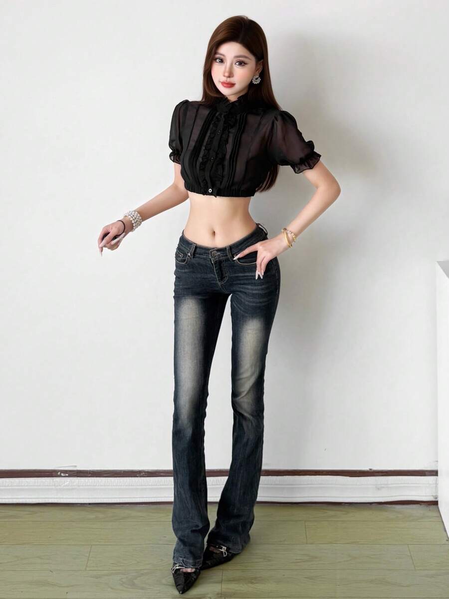 Top corto transparente con botones y bajo fruncido de color liso - Negro - Ver 1