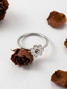 1pc Stainless Steel 18K Gold Plated Polished Small Flower Ring, Gentle Fresh Elegant, Suitable For Dress And Daily Wear, Versatile Hand Accessory - Small Flower Ring - View 4