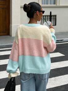 女款拼色漸層條紋馬海毛針織開襟短版毛衣，鈕扣設計、燈籠袖、寬鬆版型外套，秋冬柔軟學院風 - 淺藍色 - 查看 3