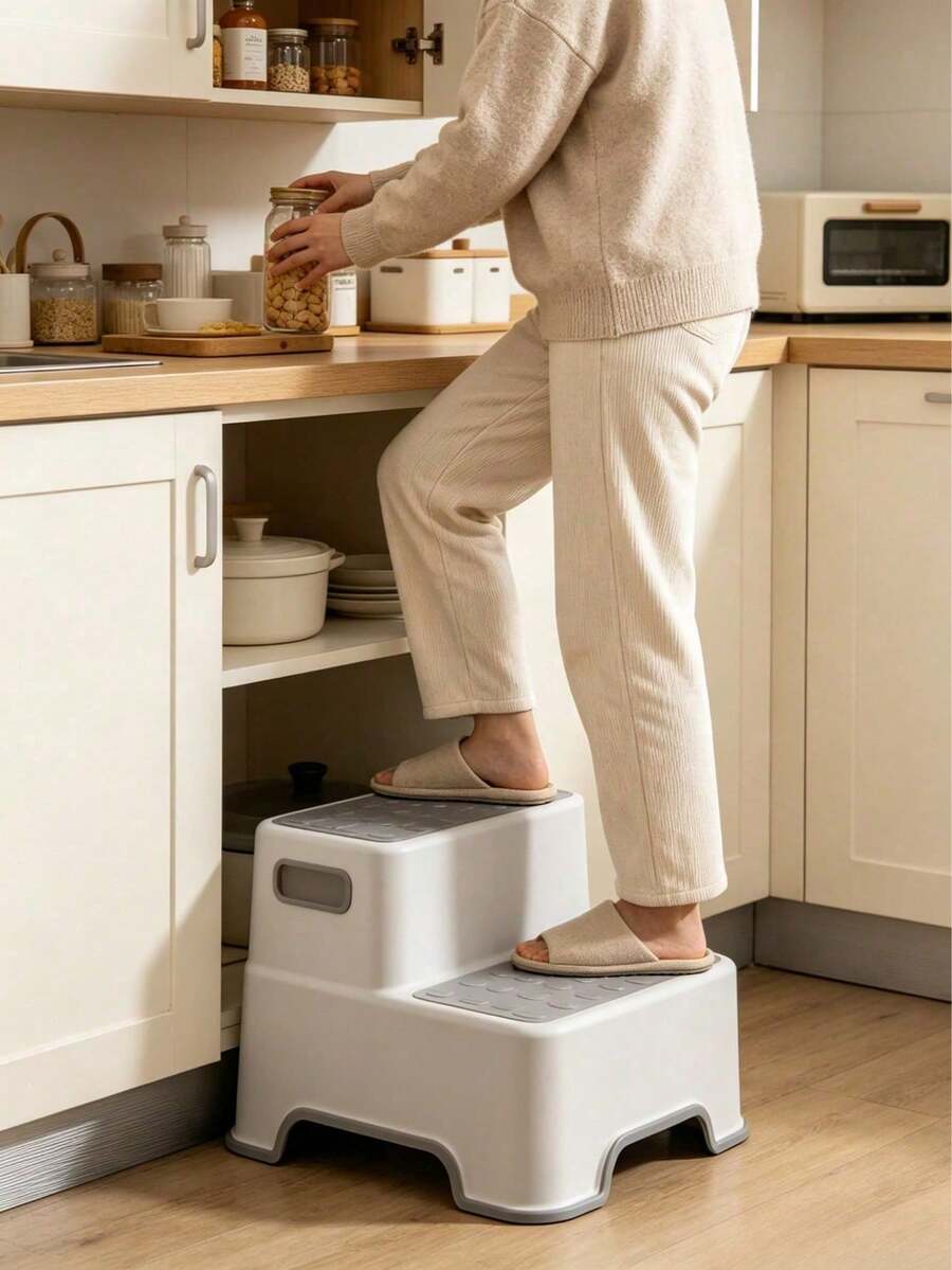 1 Pc / 2 Pcs Multi‑Functional Non‑Slip 2‑Step Stool, Stable Non‑Slip Foot Pads, High Load‑Bearing Capacity, Built‑In Portable Handle, Suitable For Fetching Items In Kitchen And Living Room, Easy To Clean And Space‑Saving,Wash Hands Foot Stool - Random Color - View 1
