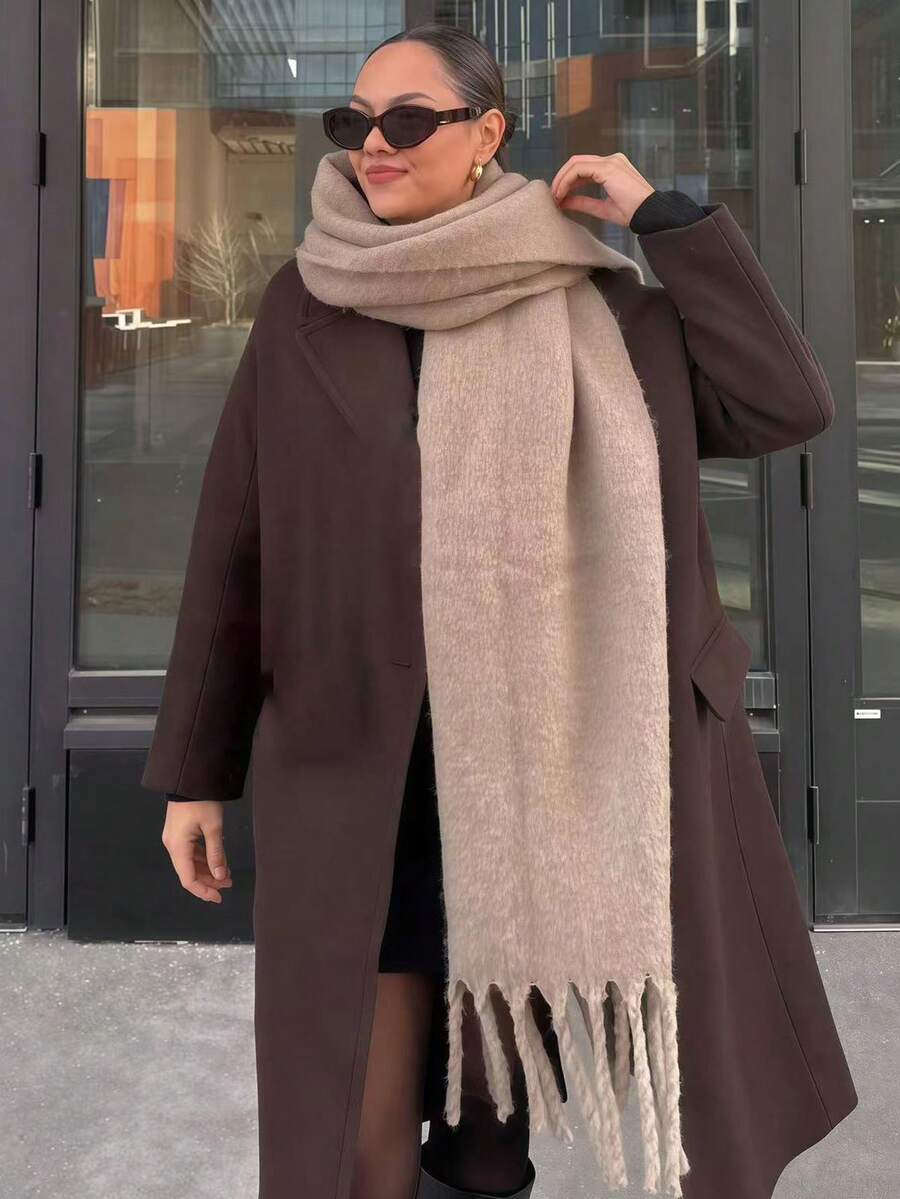 1件純色女款圍巾,冬季保暖護頸,加厚羊毛針織流蘇披肩,可搭配洋裝 - 卡其色 - 查看 1