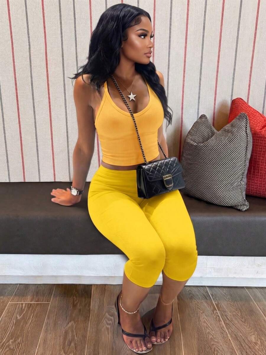Women's Casual V-Neck Ribbed Knit Tank Top And Slim Fit Capri Pants Solid Color 2 Pieces Set Summer Outfit Elegant