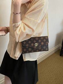 PU Leather Dual-Color Letter Print Casual Shoulder Bag, Women's Envelope Bag With Chain Strap, Fashionable & Versatile - Coffee - View 7