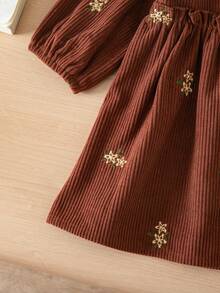 1pc Baby Girl Coffee Color Floral Embroidery Dress, Flutter Sleeve High Waist Ruched Vintage Toddler Dress - Coffee Brown - View 7
