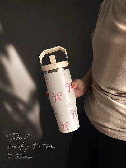 SCALON 30oz/900ML 1PC Bow & Heart Print Large Capacity Insulated Tumbler With Handle And Straw, Portable Stainless Steel Vacuum Leak-Proof Water Cup, Ice Tumbler, Travel Mug, Stainless Steel Insulated & Cold-Keeping Cup, Coffee Cup, Suitable For Travel, School, Office, Outdoor, Gym, Home And Other Occasions, Gift For Friends, Family, Holiday Gift, Birthday Gift (Includes Straw), Ideal Christmas/Halloween Gift, All Season Use