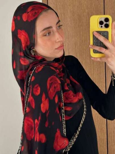 1 buah Jilbab Panjang Motif Bunga Mawar Merah, Jilbab Multifungsi untuk Wanita