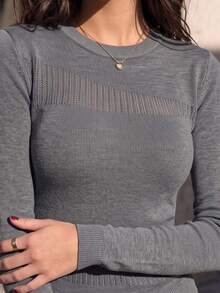 Minimalist Solid Color Slim Fit Knit Sweater, Grey Full Body Vertical Ribbed Texture, Regular Shoulder Long Sleeve Ribbed Neckline, Versatile Daily Pullover Sweater, Suitable For Office, Casual Outings, Dates - Grey - View 10