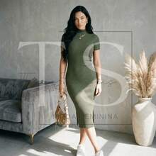 Vestido Feminino Midi Canelado Cacharrel Manga Curta com Fenda Gola Alta Tubinho Modelador Vestido Frio Inverno - Verde Militar - Visão 1