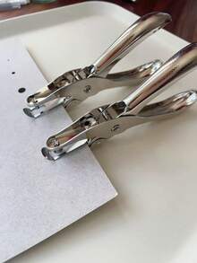 1 Hole Puncher, 6mm/3mm Diameter, Metal Single Hand Hole Punching Tool, Portable Book Hole Puncher, Suitable For School, Office, Educational Institutions And Home Card Storage, Applicable To Paper And Cards, Manual Round Hole Punching Mold - Multicolor - View 3