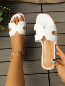 Women's Loose Fit Flat Sandals, Open Toe, Fashion, Beach, Non-Slip, Slip-On, Fashion Low Heel Sandals, Vacation Style, Summer - White - View 6