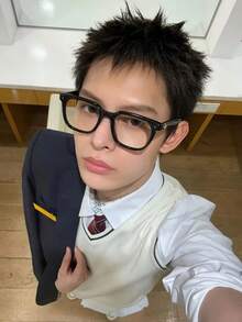 1 Pair Fashion Casual Personalized Star Design Black Frame Plain Lens Decorative Glasses - Clear - View 5