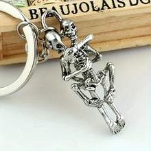 1PC Skeleton Couple Halloween Keychain, Cute Skull Design Couple Keyring, Silver Metal Couple Keychain, Perfect Gift For Friends - A - View 1