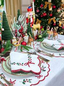 1/2/4pcs Holiday Party Decoration Napkins, Christmas Home Dinner Table Matching Creative Scene Arrangement Decorative Fabric Napkins - White - View 1