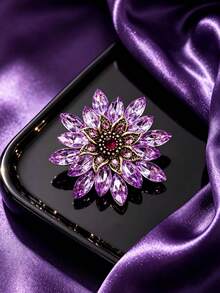 1pc Elegant Women's Brooch, Inlaid With Purple Rhinestones, Suitable For Daily Wear, Party, Banquet And Gift Occasions - Purple - View 1