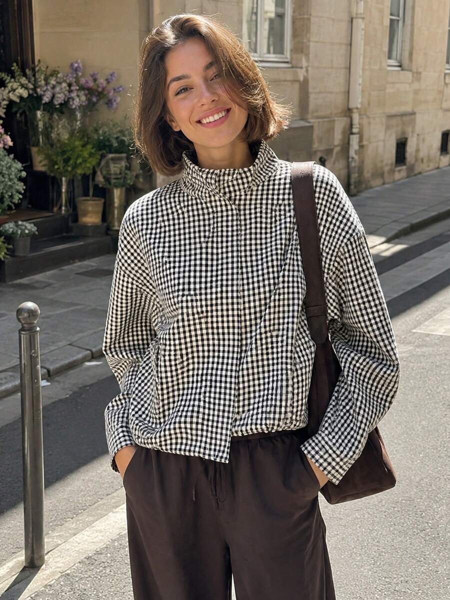女款秋季格紋拉鍊開襟衫 寬鬆飛行員夾克輕量外套,適合休閒街頭風穿搭 - 黑與白 - 查看 1