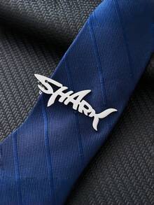 Creative Shark Shaped Tie Clip For Men, Business Formal Tie Buckle, Gold Silver Black Three-Color Metal Texture, Personalized SHARK Hollow Design, Secure Grip And Anti-Slip. Suitable For Workplace Commute, Banquet Wedding, Daily Suit Outfit, Exquisite Niche Accessory, Enhance Men's Outfit Style, Fine Craftsmanship Wear-Resistant And Fade-Resistant, Suitable For Gift And Personal Use, Match Various Ties, Create Unique Gentleman Style, Fashionable Personalized Niche Suit Accessory - Shark - View 5