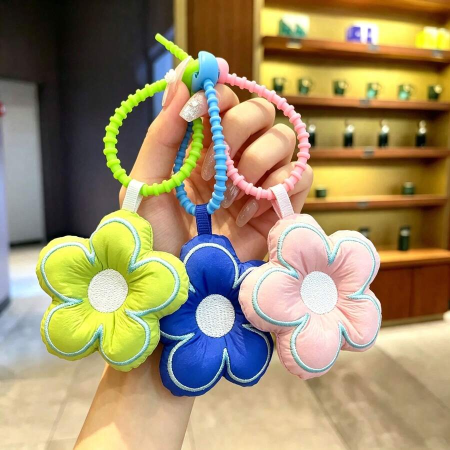 1pc Exquisite Embroidered Fabric Flower Keychain Pendant, Colorblock Floral Design, Girls Key Chain Bag Charm, Delicate Small Gift For Best Friend And Friends - Multicolor - View 1
