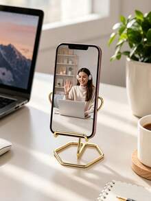Heart-Shaped Metal Phone Stand, Easy-To-Use Iron Slouchy Desktop Phone Holder Base For Bedroom - Multicolor - View 3