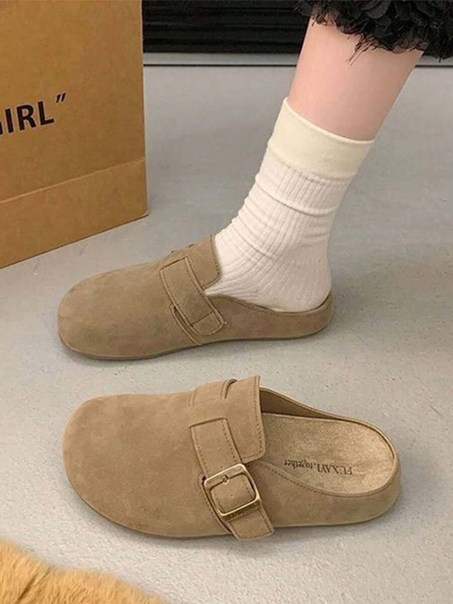 Women Athletic & Outdoor Sandals & Slides