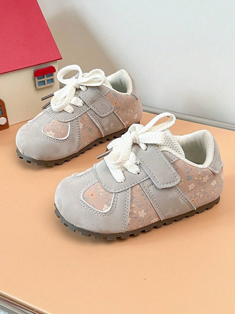 Toddler Floral Patchwork Hook-And-Loop Soft Sole Lightweight Infant Shoes For Home And Outdoor Wear - Blue - View 1