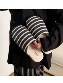 1 Pair Colorful Striped Casual Fashion Cute Fabric Side Stripe Warm Shoes For Home Autumn/Winter - Carbon Grey - View 6