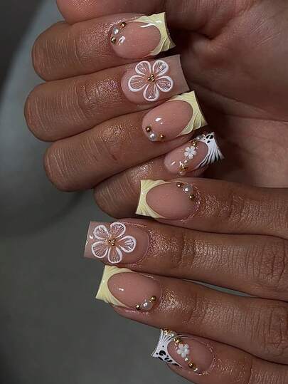 24PCS Short Squar Fallnails Yellow Leopard French 3D White Flower Water Drop Nail Art Cute Alloy Acrylic Pressed On Nails Gel Nail Art Nail Supplies Nail Set (Attached: 1pc Jelly Glue & 1pc Nail File) Suitable For Women's Daily Dating Party