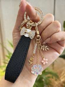 Women's Luxury Crystal Bow & Flower Keychain, PU Leather Strap With Key Ring And Rhinestone-Encircled Spring Clasp, Daisy & Rose Pendant, Fashionable Car Key Chain Bag Charm, Ideal Gift For Women, Elegant Women's Car Key Accessory - A - View 25