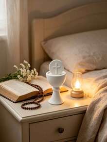 Ornamen Cawan Suci dan Salib. Cocok untuk Dekorasi Upacara Gereja. Hadiah Kenang-kenangan yang Luar Biasa untuk Komuni Pertama, Baptisan, atau Pengukuhan, Sempurna untuk Anak Laki-laki, Perempuan, dan Teman atau Anggota Keluarga yang Religius. - A - View 2